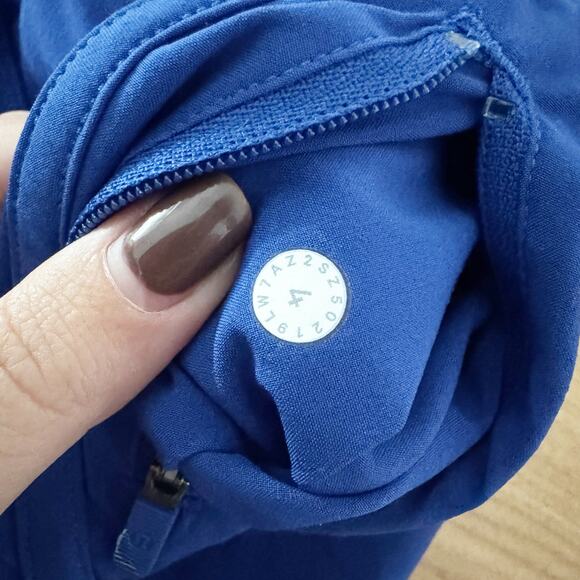 LULULEMON Tracker Short V Jet Stream Blue 4 - Picture 9 of 10